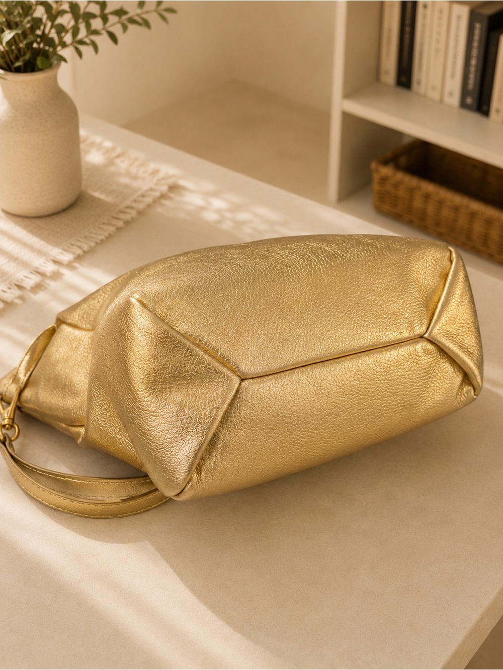 Lauren Ralph Lauren Metallic Gold LXVII Crest Tote Bag LG Shopper Shoulder Purse - Picture 13 of 13